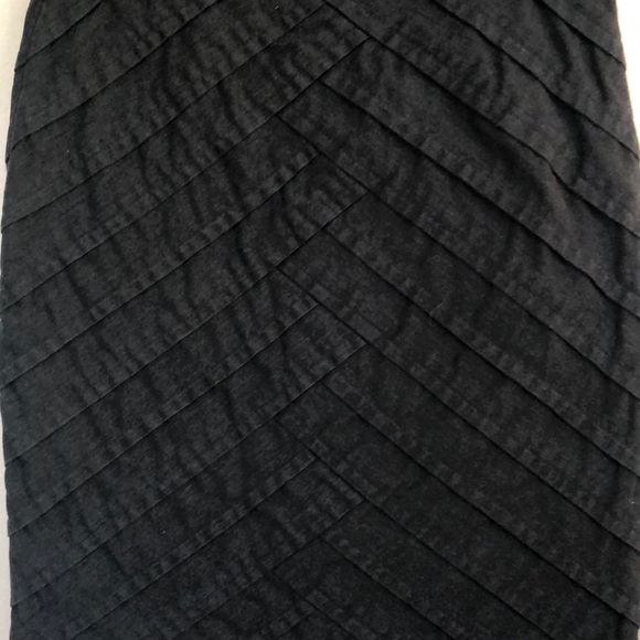 Black denim skirt with diagonal pattern - Picture 2 of 2
